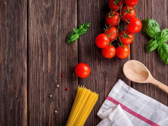 Ustensiles pour petite cuisine : compacts et multifonctions